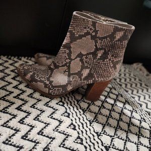 Snake print pointed bootie heels